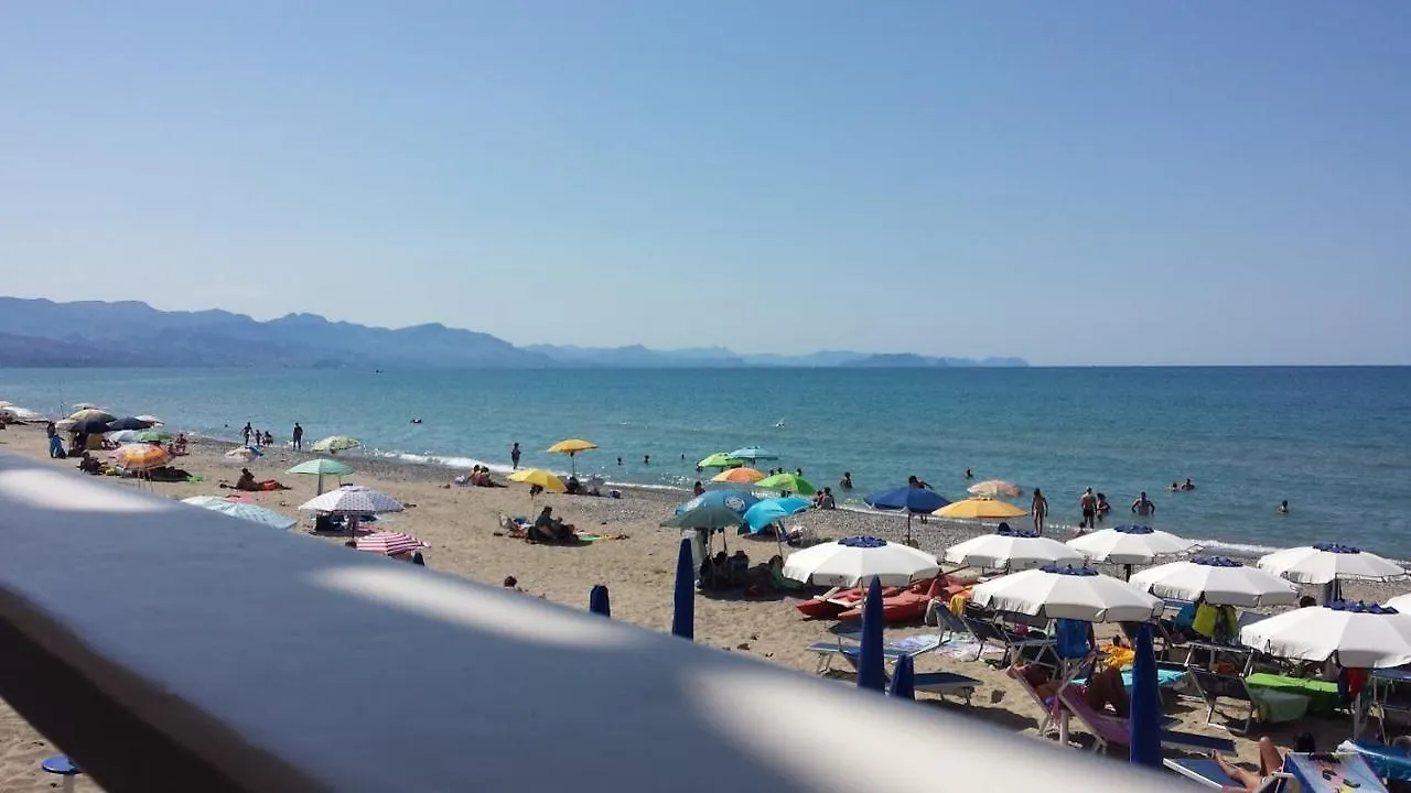 Casa Vacanze Villa Pomelia Campofelice Di Roccella