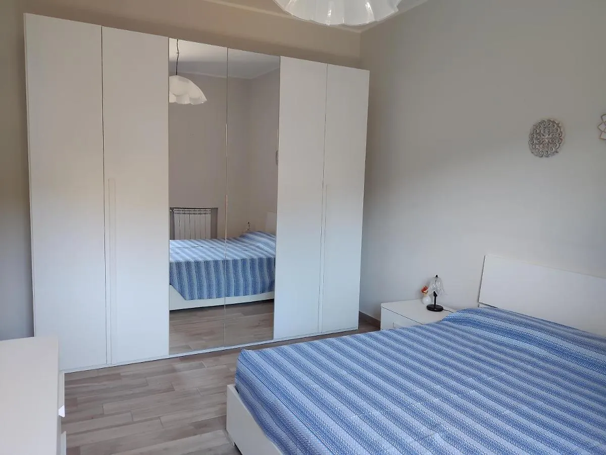 Casa Vacanze Villa Pomelia Campofelice Di Roccella Italia