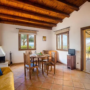 Solemar Sicilia - Le Casette Di Calzata Bauernhof