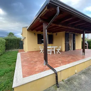 Hébergement de vacances Indipendente Le Coccinelle Mare Piscina A 250 Mt Dal Mare Con Servizio Di Piscina A 400 Mt 12 K Da Cefalu, Campofelice Di Roccella